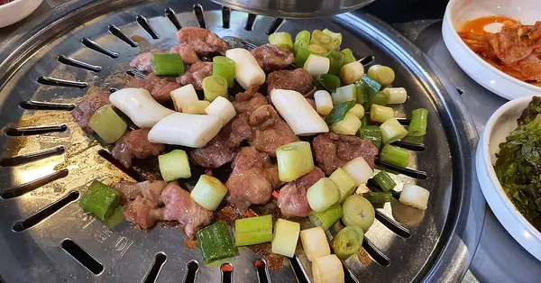 Doğa ve şehir manzarası 