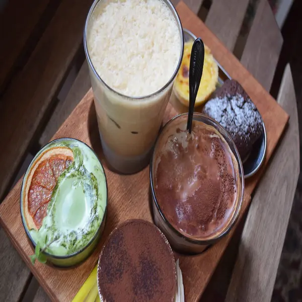 Doğa ve şehir manzarası 