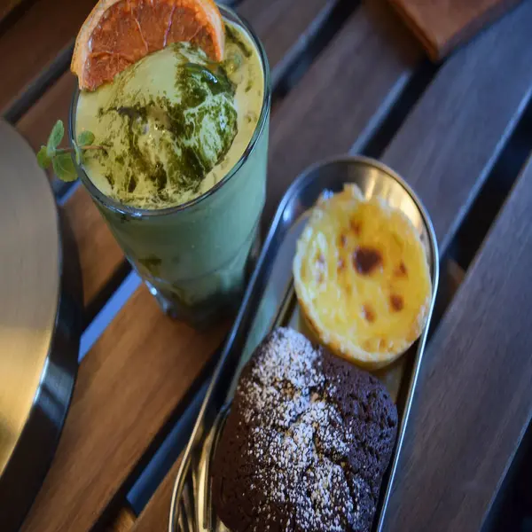 Doğa ve şehir manzarası 