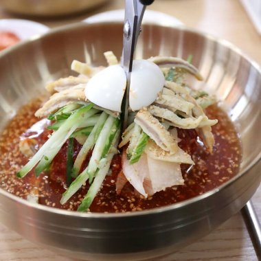 Doğa ve şehir manzarası 