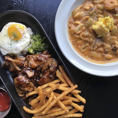 Doğa ve şehir manzarası 