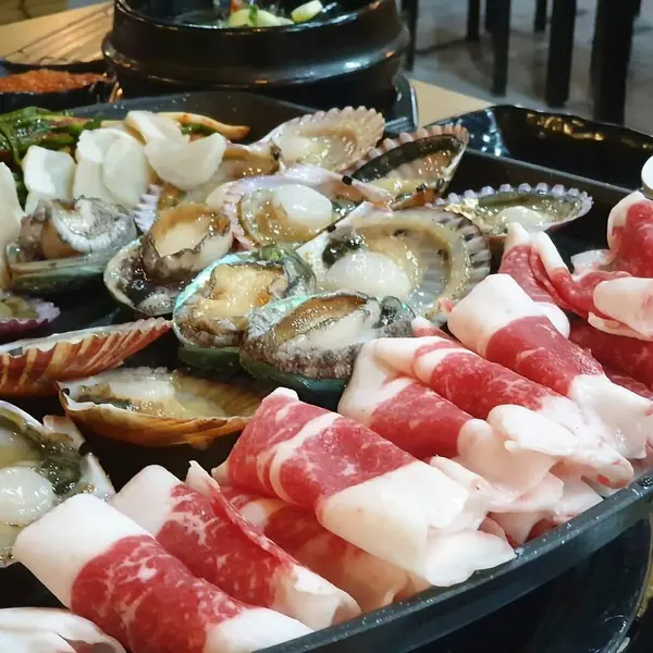 Doğa ve şehir manzarası 