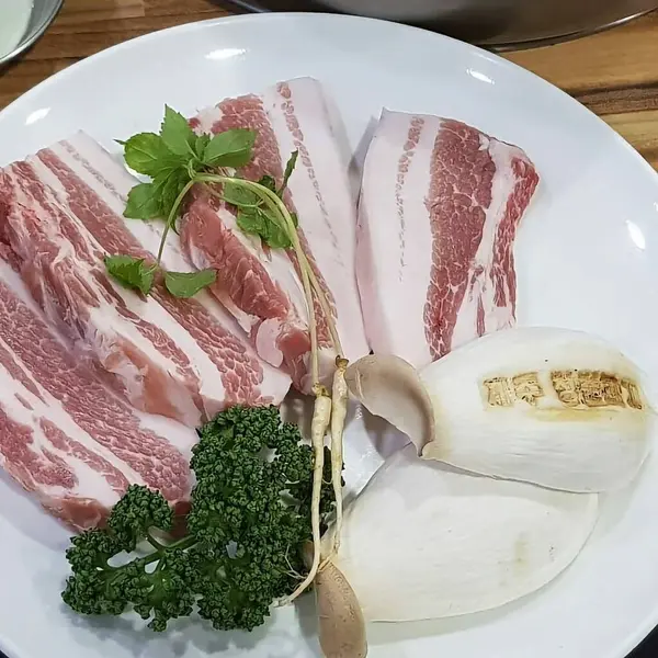 Doğa ve şehir manzarası 