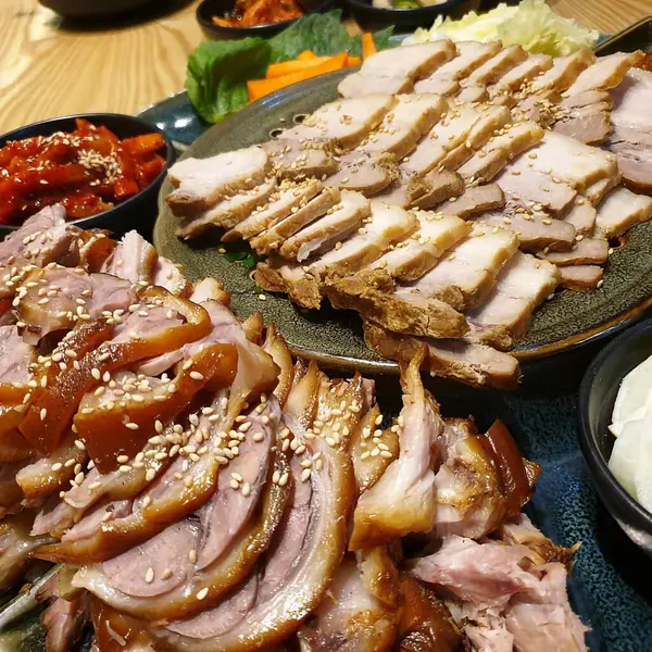 Doğa ve şehir manzarası 