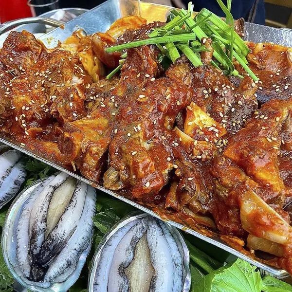 Doğa ve şehir manzarası 