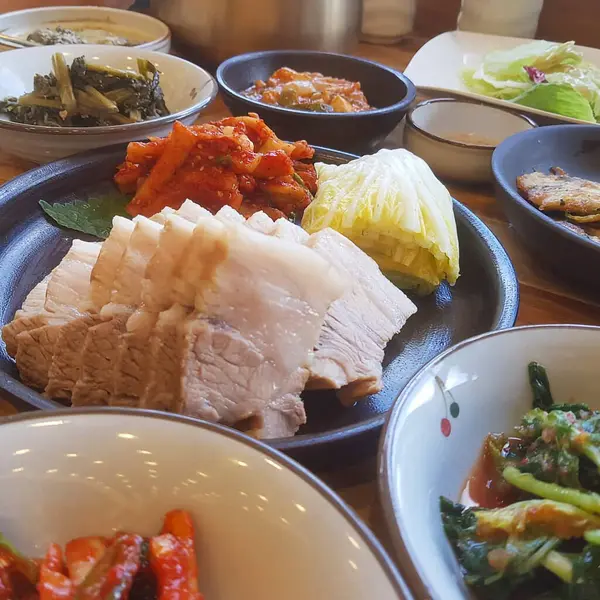 Doğa ve şehir manzarası 