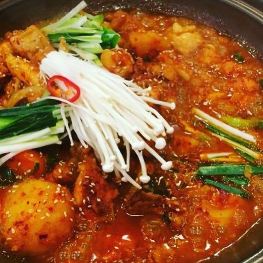 Doğa ve şehir manzarası 