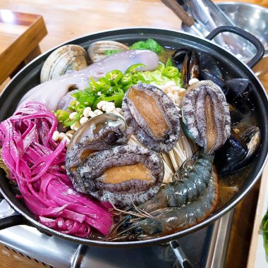 Doğa ve şehir manzarası 