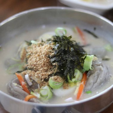 Doğa ve şehir manzarası 