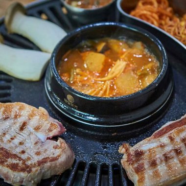 Doğa ve şehir manzarası 