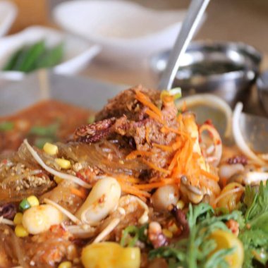 Doğa ve şehir manzarası 