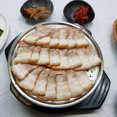 Doğa ve şehir manzarası 