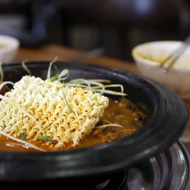 Doğa ve şehir manzarası 