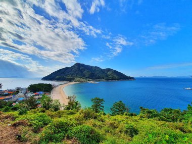 Doğa ve şehir manzarası 