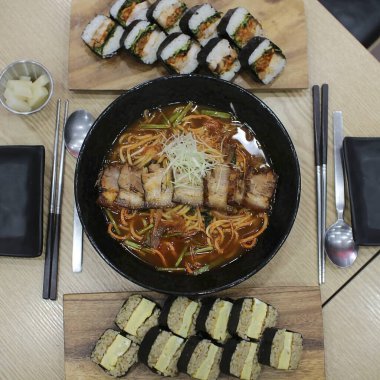 Doğa ve şehir manzarası 