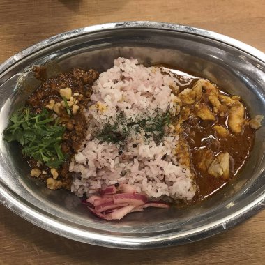 Doğa ve şehir manzarası 