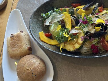 Doğa ve şehir manzarası 