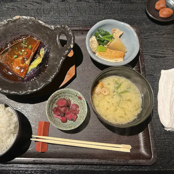 Doğa ve şehir manzarası 