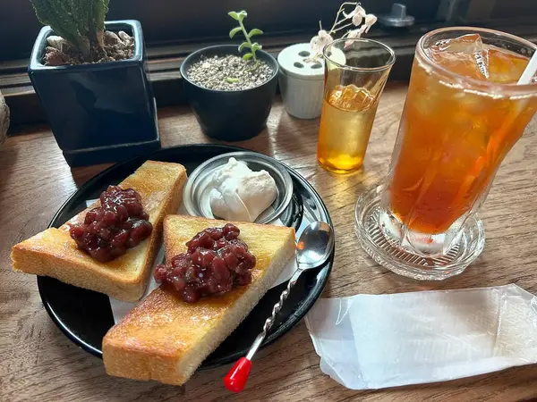 Doğa ve şehir manzarası 