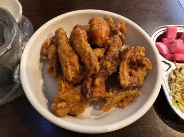 Doğa ve şehir manzarası 