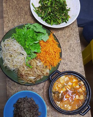 Doğa ve şehir manzarası 