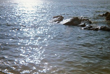 Güzel bir sahil. seyahat arkaplanı