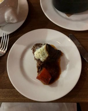 Bir yemeğin mutfak fotoğrafı.