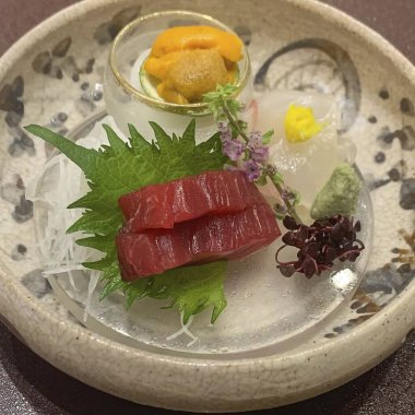 Lezzetli Asya yemeklerinin yakın görüntüsü