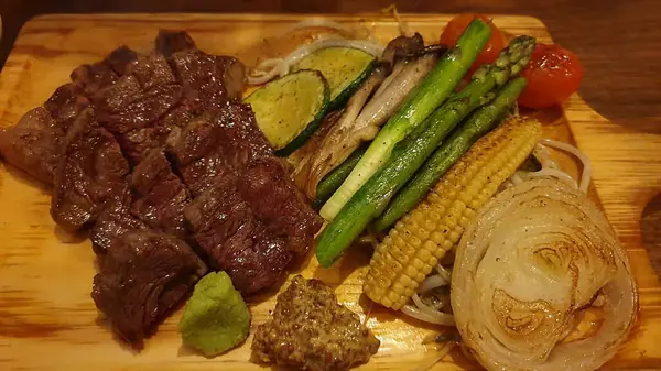 Lezzetli Asya yemeklerinin yakın görüntüsü