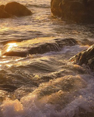 Sahilde gün batımı