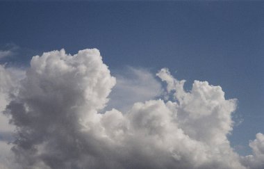 Gökyüzündeki bulutlar