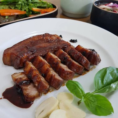fried pork ribs with vegetables