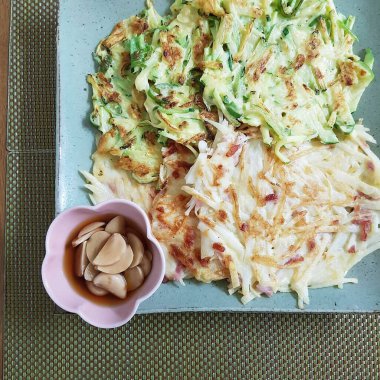 Kızarmış pirinç sarımsaklı, sarımsaklı, kızarmış yumurta, sarımsak, sarımsak, sarımsak.