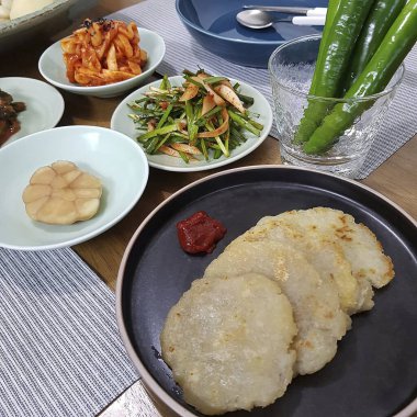 Lezzetli Asya yemeklerinin yakın görüntüsü