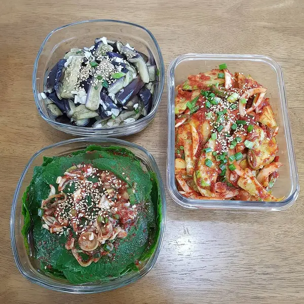 Kore geleneksel sebze salatası