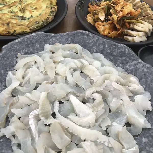 Lezzetli Asya yemeklerinin yakın görüntüsü