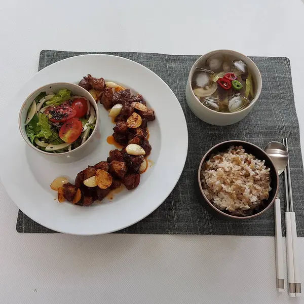 Lezzetli Asya mutfağı, yemek