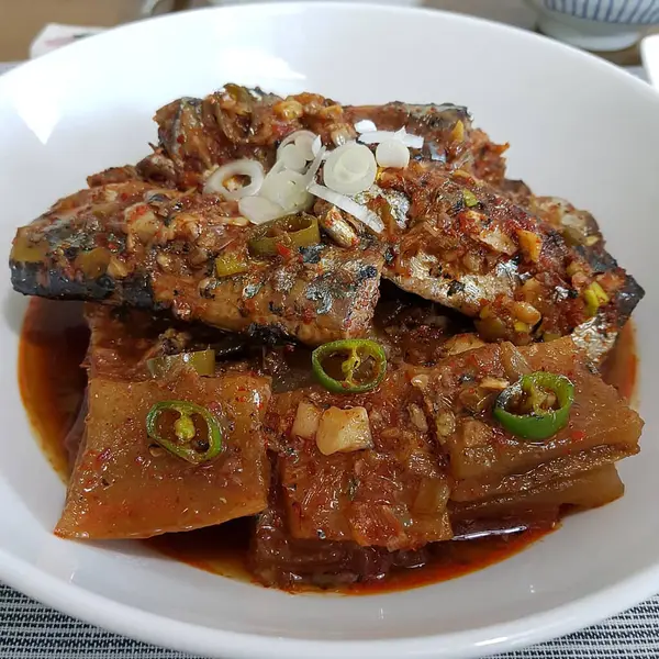 Lezzetli Asya yemeklerinin yakın görüntüsü