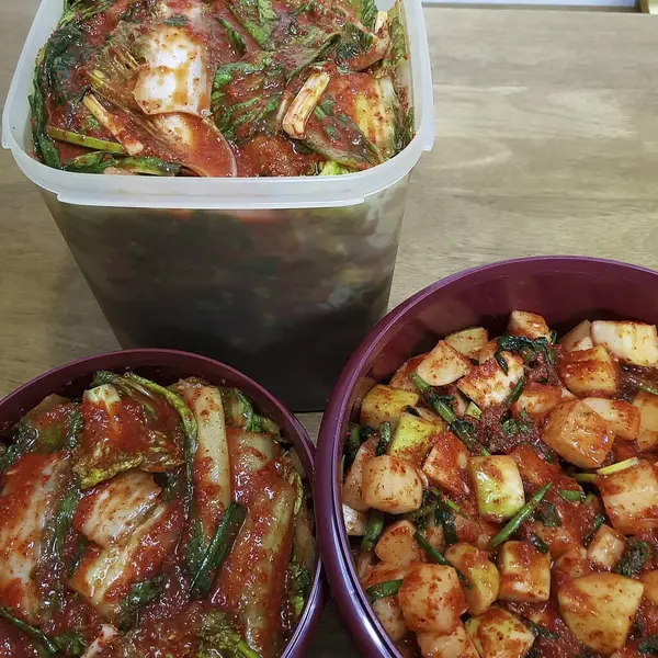 Lezzetli Asya yemeklerinin yakın görüntüsü