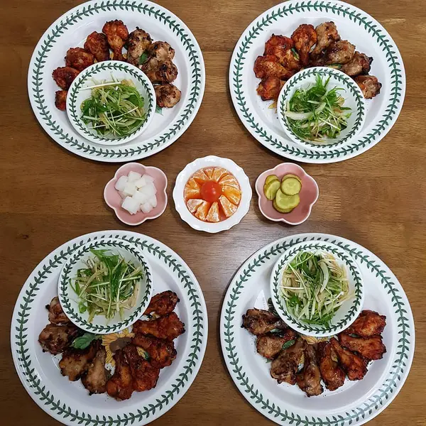 Tavuk ve pilav fotoğrafı.