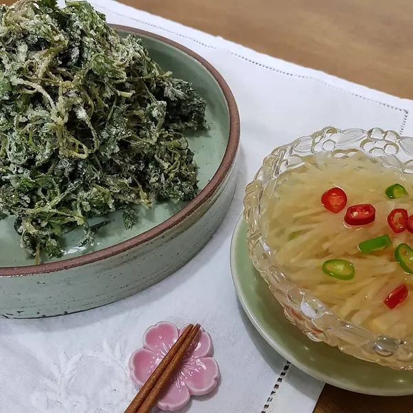 Sebzeli eriştenin mutfak fotoğrafı.