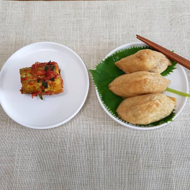 Lezzetli Asya yemeklerinin yakın görüntüsü