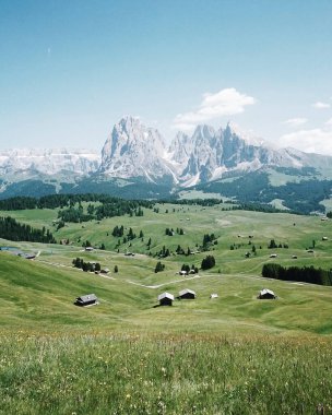 Görkemli Dolomitler manzarası, İtalya.