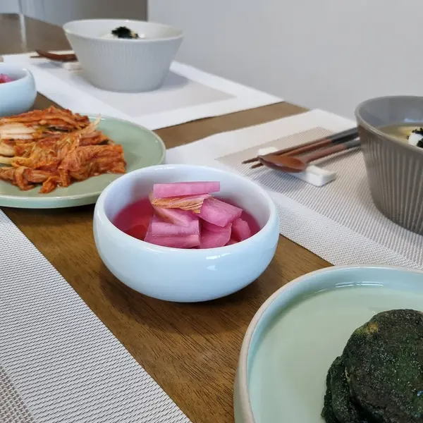 Lezzetli Asya yemeklerinin yakın görüntüsü