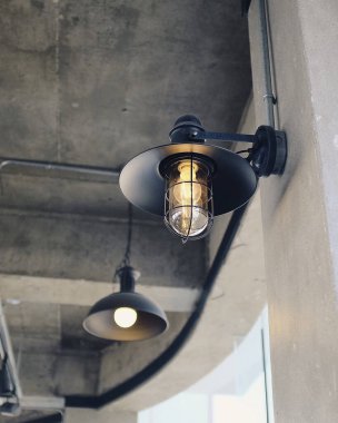 Tavanda modern lamba