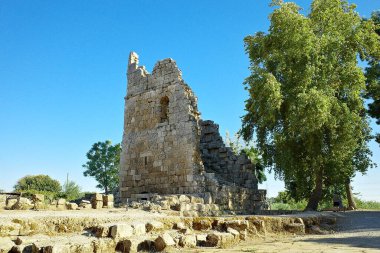 Kuzey İtalya 'daki antik tapınağın kalıntıları.