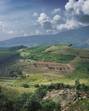 Güzel dağ manzarası, doğal arka plan