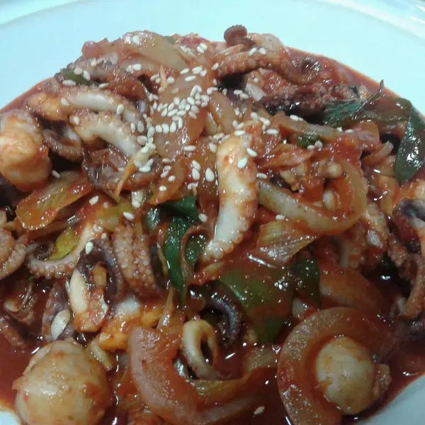 Lezzetli Asya yemeklerinin yakın görüntüsü