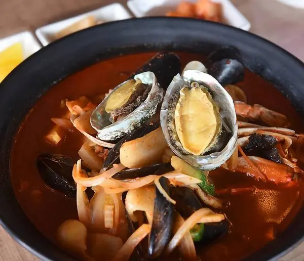 Kore geleneksel Kore çorbası