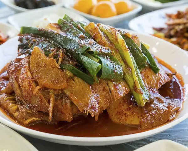 Lezzetli Asya yemeklerinin yakın görüntüsü